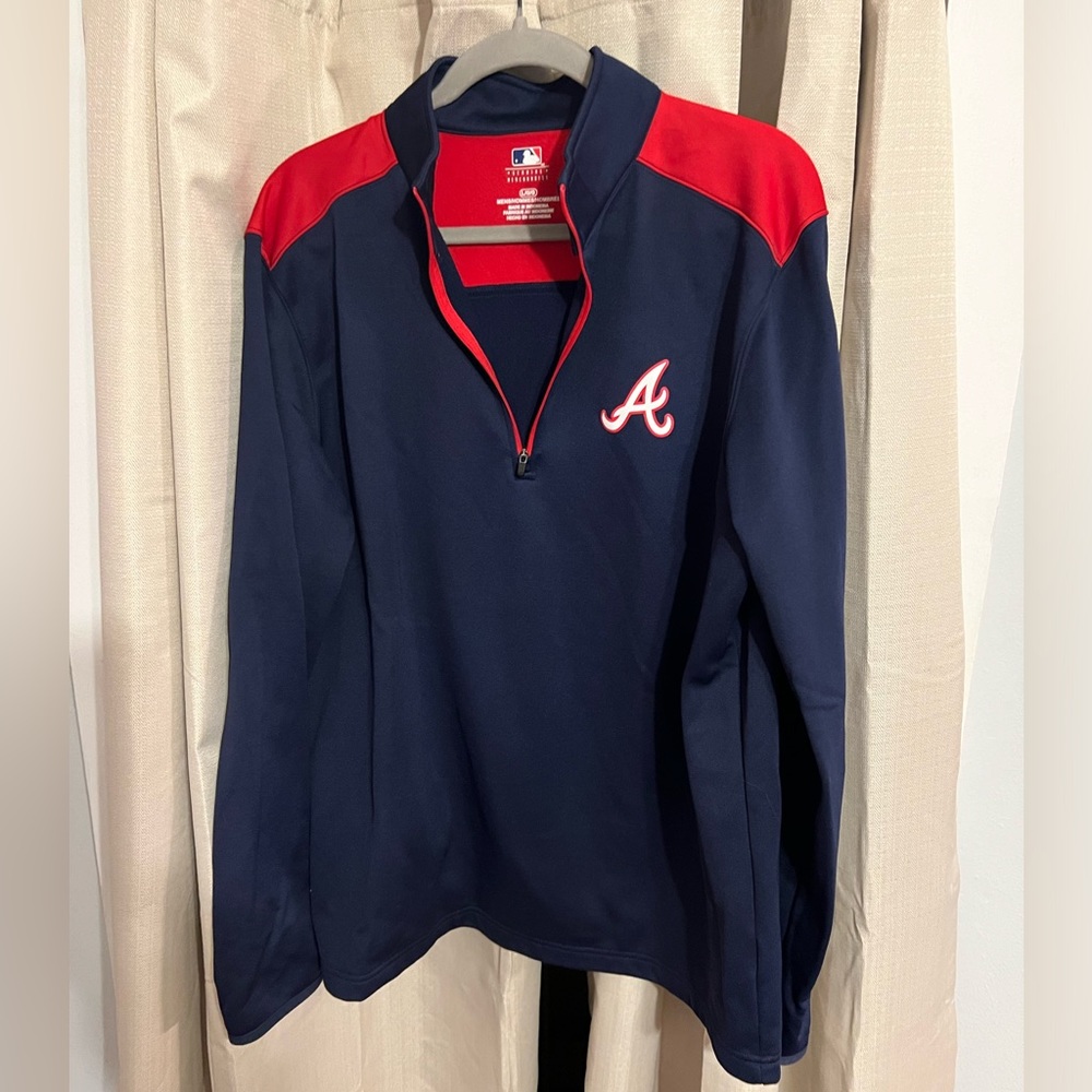 Atlanta BRAVES 1/4 zip pullover!  Size Men’s Large